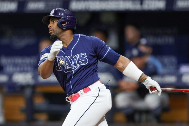 MLB News: Yandy Diaz hits walk-off HR to lift Rays over Mariners