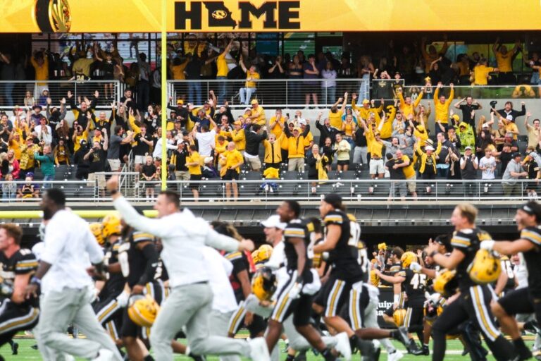 NCAAF News: Missouri, Memphis meet in battle of Tigers in St. Louis