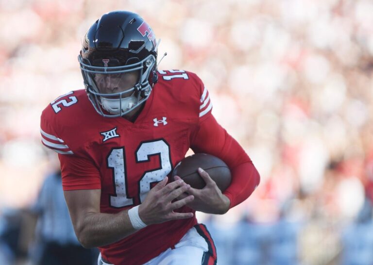 NCAAF News: QBs feeling pressure as Texas Tech travels to West Virginia