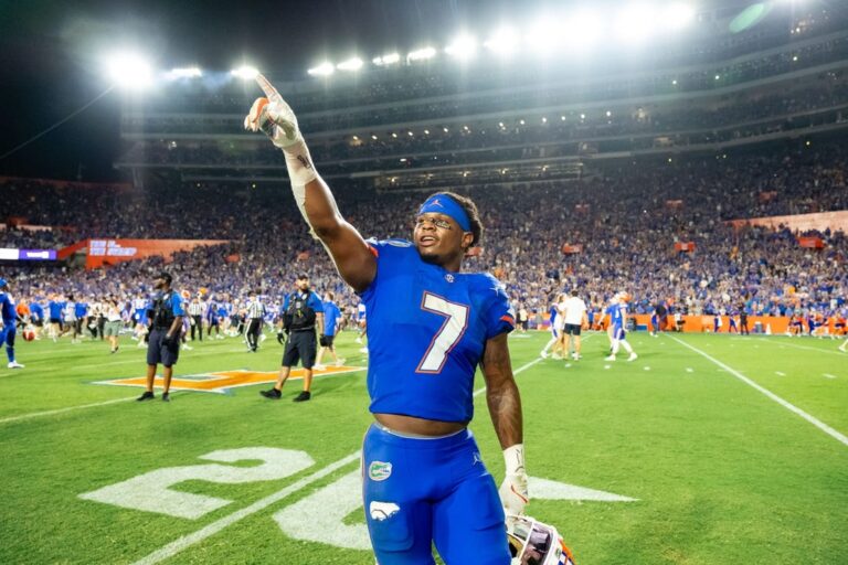 NCAAF News: No. 25 Florida checks Charlotte with chance for rare 3-game streak