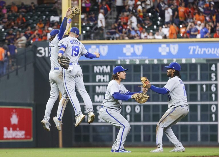 MLB News: Lowly Royals turn into mighty opponent for fading Astros