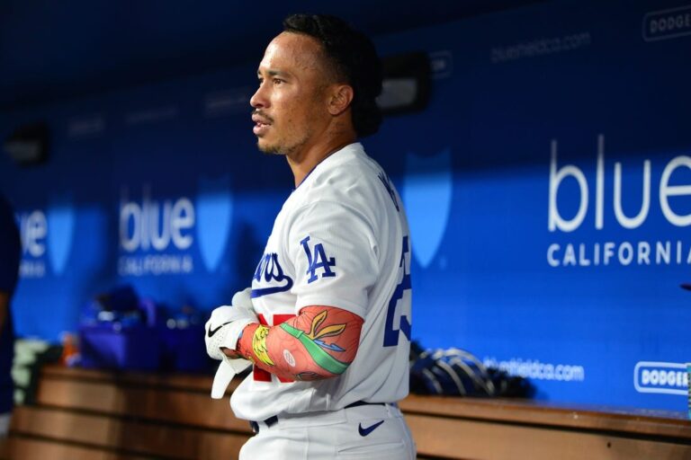 MLB News: Kolten Wong earns way onto Dodgers’ playoff roster