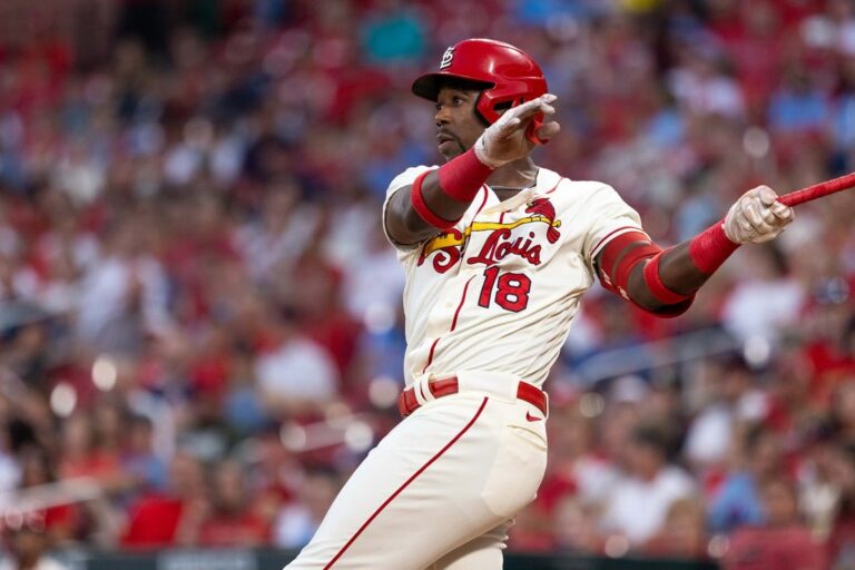 MLB News: Cards squash Reds’ playoff hopes with 15-6 drubbing