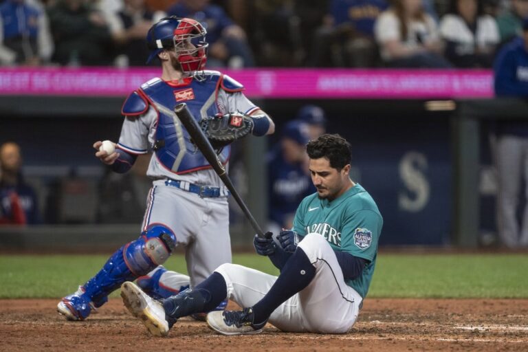 MLB News: Rangers take care of M’s, clinch playoff berth