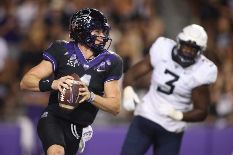 NCAAF News: West Virginia blocks late field-goal tries in edging TCU
