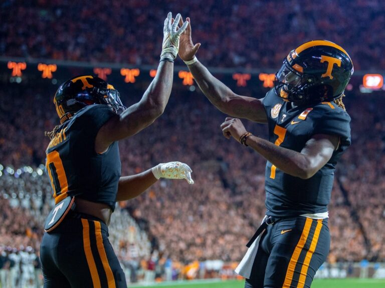 NCAAF News: Jaylen Wright powers No. 21 Tennessee past South Carolina