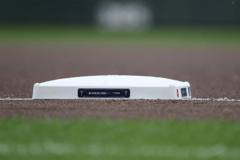 MLB News: LHP Jim Poole, who gave up World Series-winning HR, dies at 57