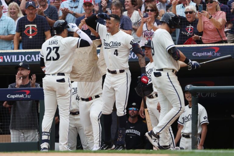 MLB News: MLB roundup: Twins snap historic playoff losing streak