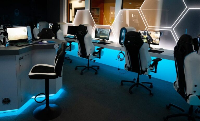 LOL News: GAM Esports, Team BDS stay alive at LoL Worlds play-in