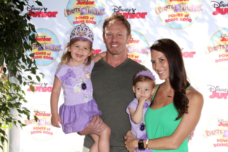 Watch Celebrity Beverly Hills 90210 actor Ian Ziering posts about biker gang attack, web fans respond
