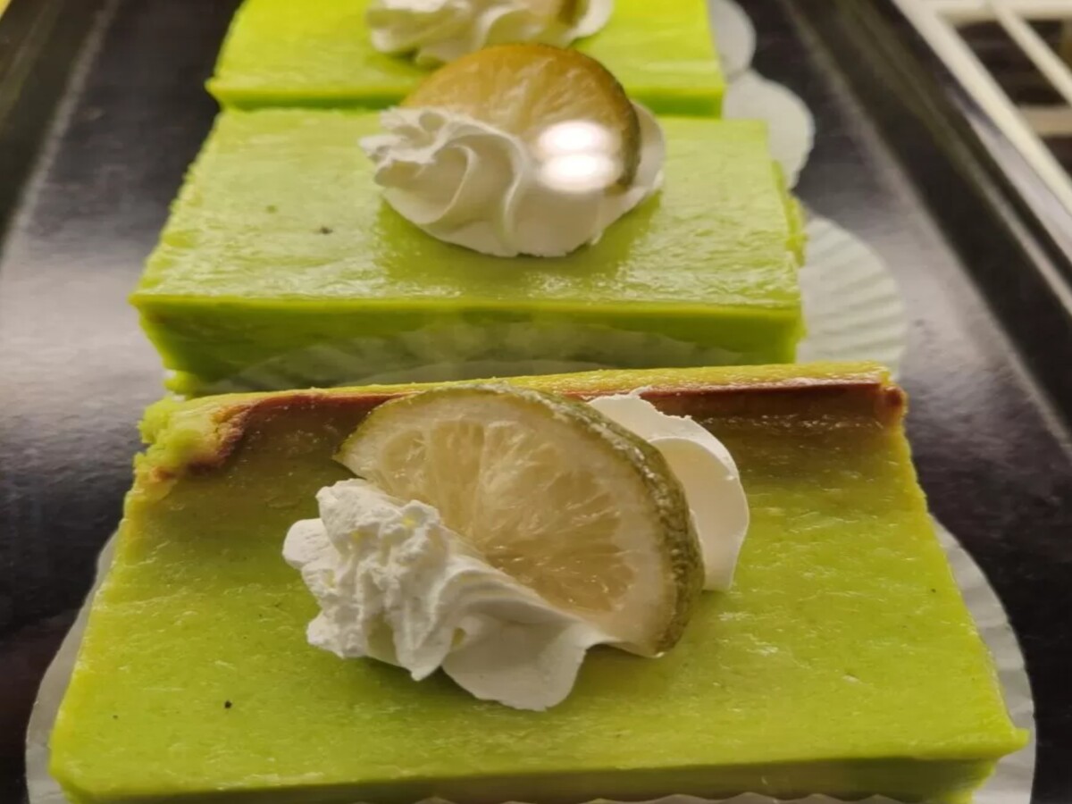 Pistachio Cheesecake Recipe by CWEB.com