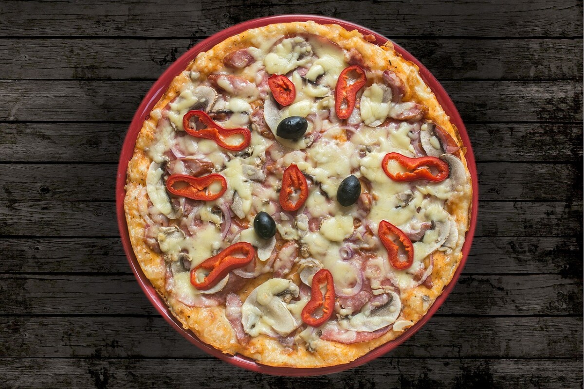 Simple and delicious recipe for Pizza Dip