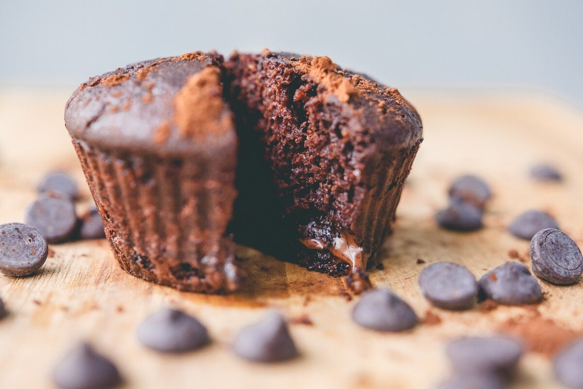 Yummy Chocolate Caramel Cupcakes Recipe by CWEB
