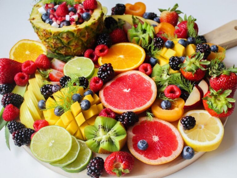 How to Arrange a Fruit Platter for Guests and Parties Recipe by CWEB