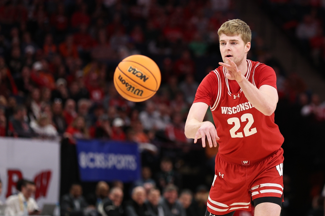 Wisconsin looking inside to replace top production, opens with Holy ...