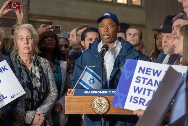 New York to end food voucher program for migrant families, Mayor Adams office says, CWEB reports