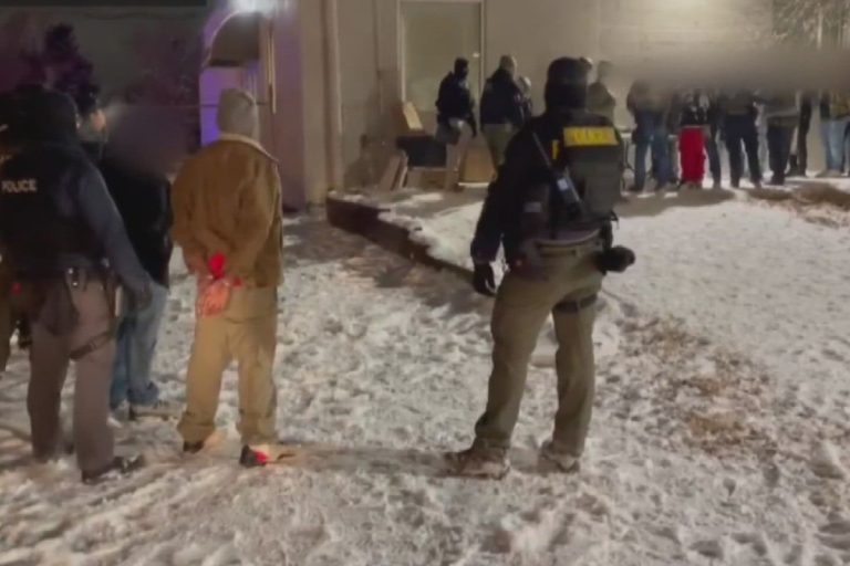 Watch DEA arrests nearly 50 TdA Venezuelan gang members in Colorado, CWEB reports