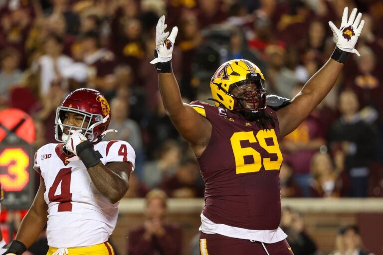 NFL News: Texans agree to deal with rookie OT Aireontae Ersery