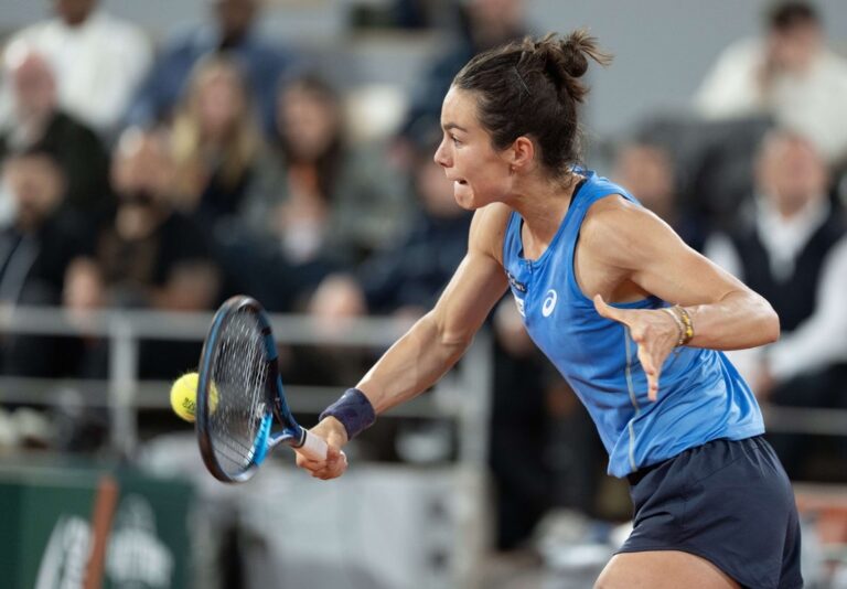 WTA News: WTA roundup: French Open semifinalist Lois Boisson cruises in Hamburg