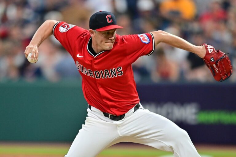 MLB News: Report: Guardians to place RHP Paul Sewald (shoulder) on IL