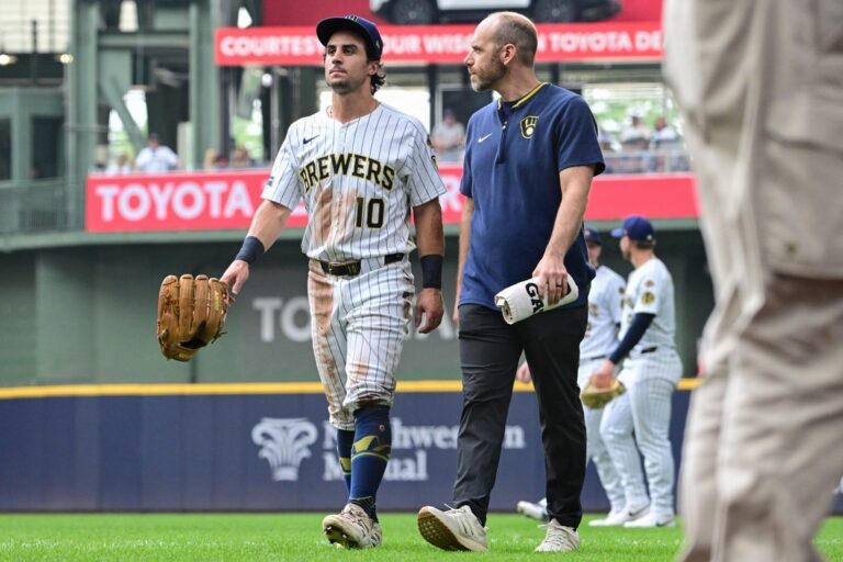 MLB News: Brewers OF Sal Frelick exits game with hamstring injury
