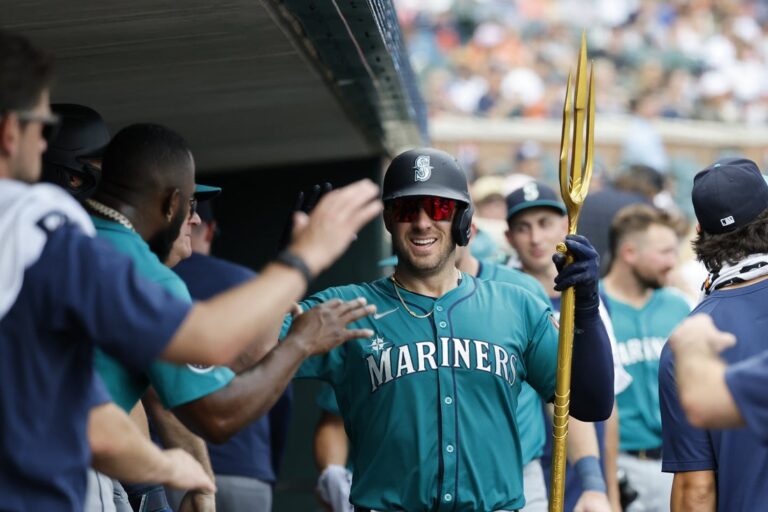 MLB News: Mariners pull away from Tigers in top of the ninth