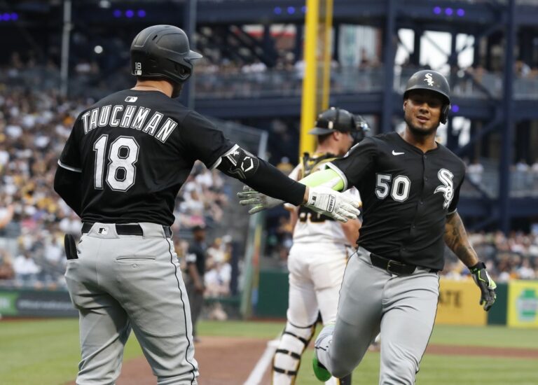 MLB News: White Sox erupt for 6 runs in sixth in win over Pirates