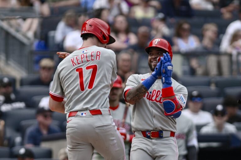 MLB News: Phillies INF Edmundo Sosa injured vs. Yankees