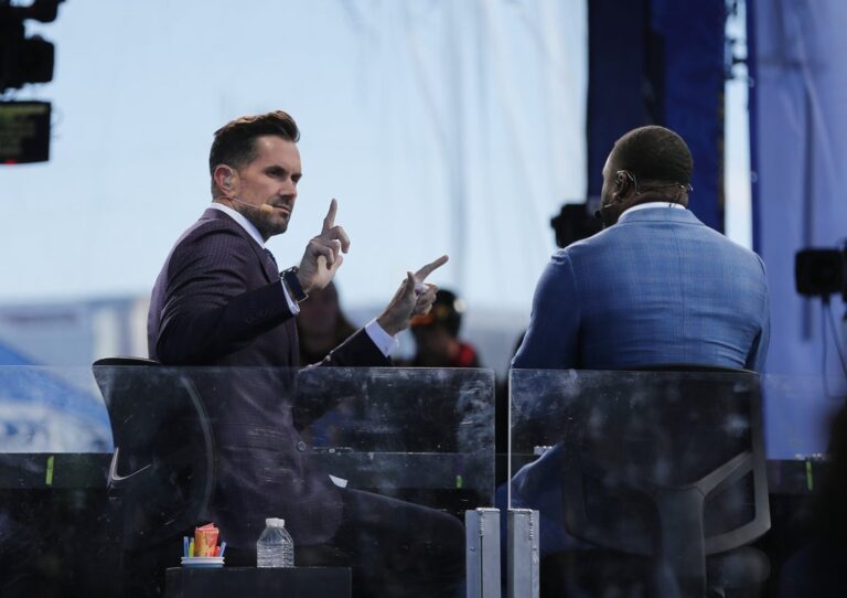 NCAAF News: Report: Fox unlikely to license Big Ten, Big 12 games to CFB ‘RedZone’