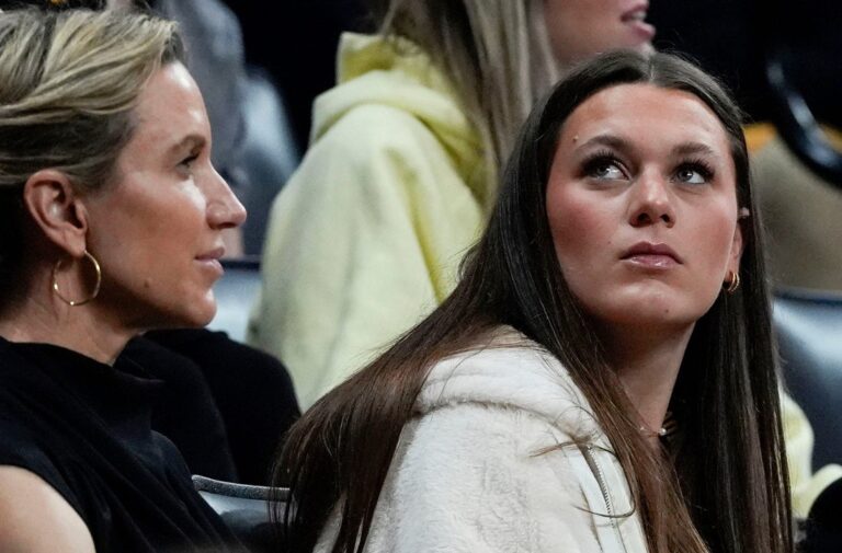 5-star PG Kate Harpring commits to North Carolina