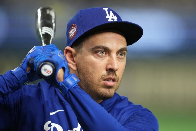 MLB News: Giants release C Austin Barnes from Triple-A roster