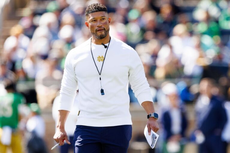 NCAAF News: Four-star DT Elijah Golden commits to Notre Dame