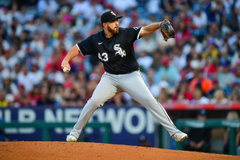 MLB News: Aaron Civale, White Sox look to slow surging Guardians