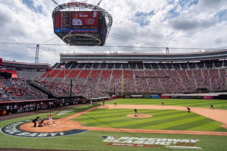 MLB News: Speedway Classic draws largest MLB crowd since 1954