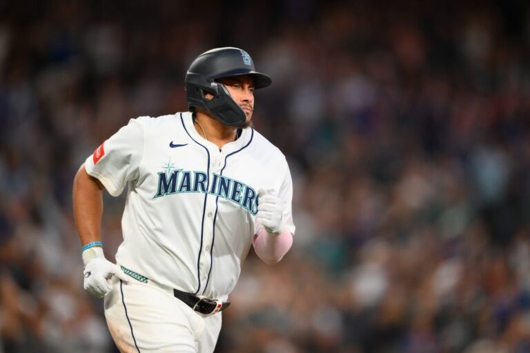 MLB News: Josh Naylor, Mariners look to run past White Sox again