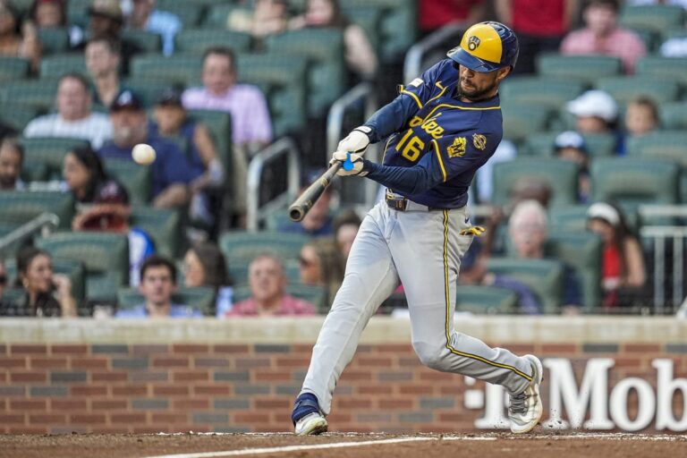 MLB News: Majors-best Brewers sweep Braves, complete 6-0 trip