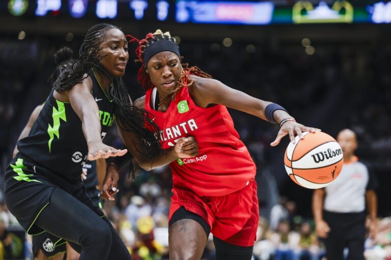 Surging Dream, sinking Storm head to Vancouver in WNBA first