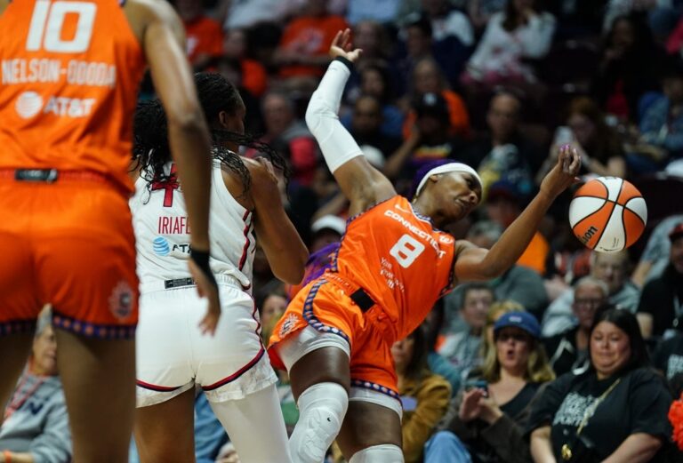 Tina Charles leads Sun to second win in three days over Mystics