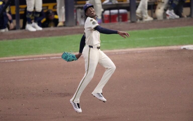 MLB News: Brewers’ bullpen stifles Diamondbacks’ rally