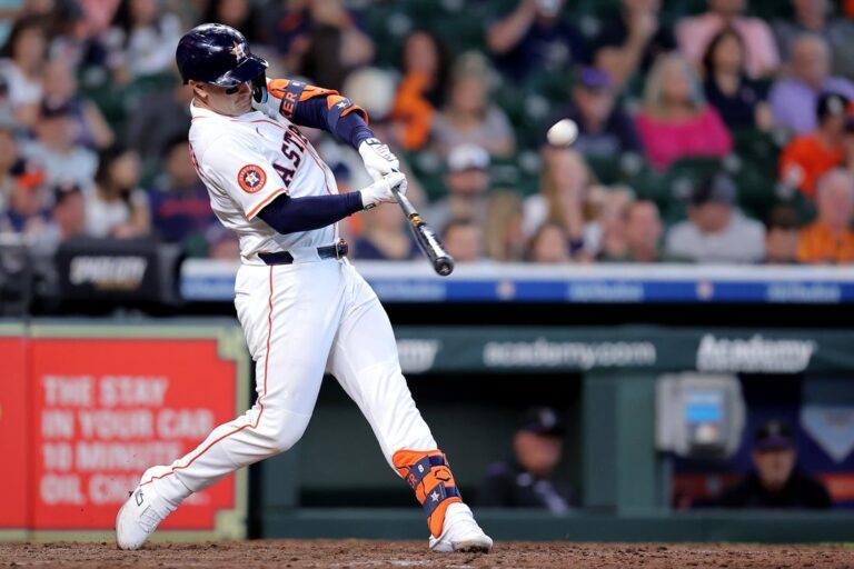 MLB News: Free-falling Angels brace for Christian Walker, Astros