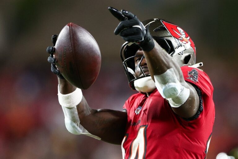 NFL News: Report: Bucs WR Chris Godwin (ankle) returns to practice