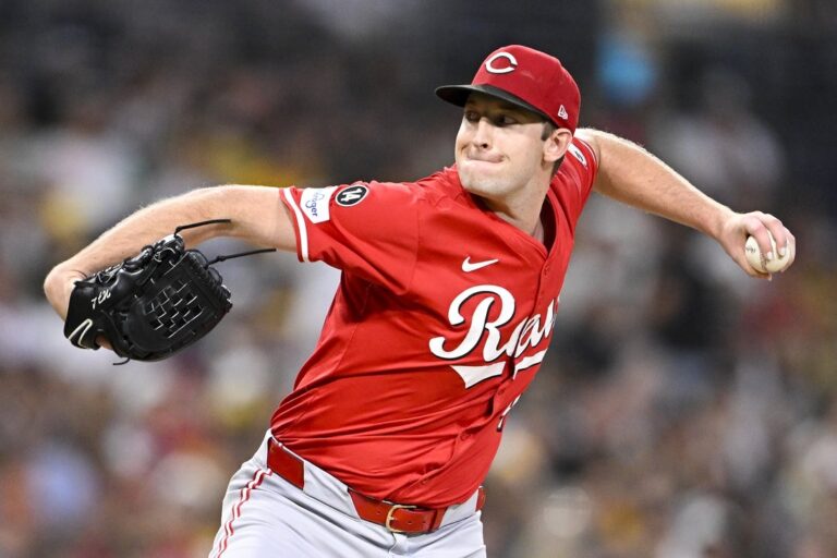 MLB News: In midst of wild-card battle, Reds send Nick Lodolo to mound vs. Cubs