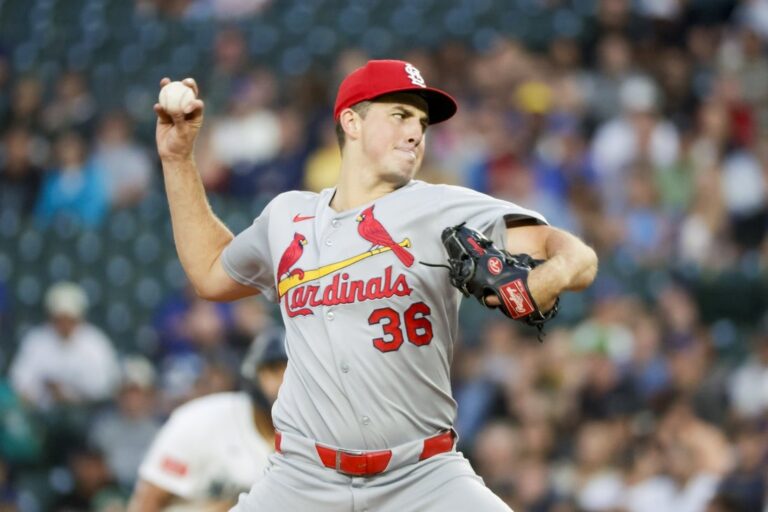 MLB News: After tweak sparks win, Reds continue playoff push vs. Cardinals