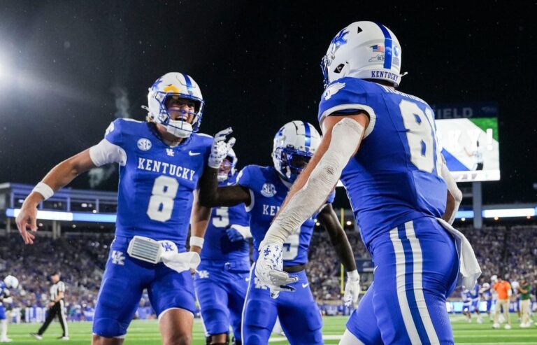 NCAAF News: Cutter Boley fills in nicely at QB as Kentucky drops Eastern Michigan