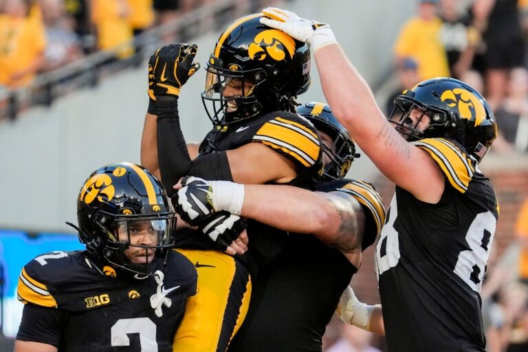 NCAAF News: Iowa blows past UMass behind 3 Mark Gronowski TDs