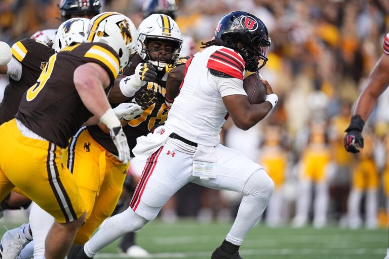 NCAAF News: Devon Dampier tosses 2 TDs as No. 20 Utah takes down Wyoming
