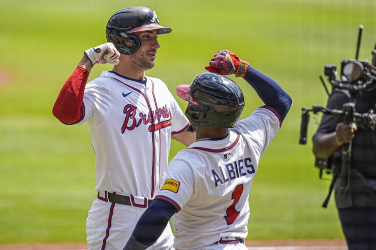 MLB News: Braves stop brief slide with 8-3 win over Astros