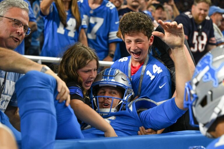 NFL News: Lions blow out Bears and former OC Ben Johnson