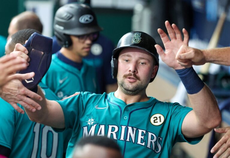 MLB News: MLB roundup: Cal Raleigh makes history with HRs 55, 56