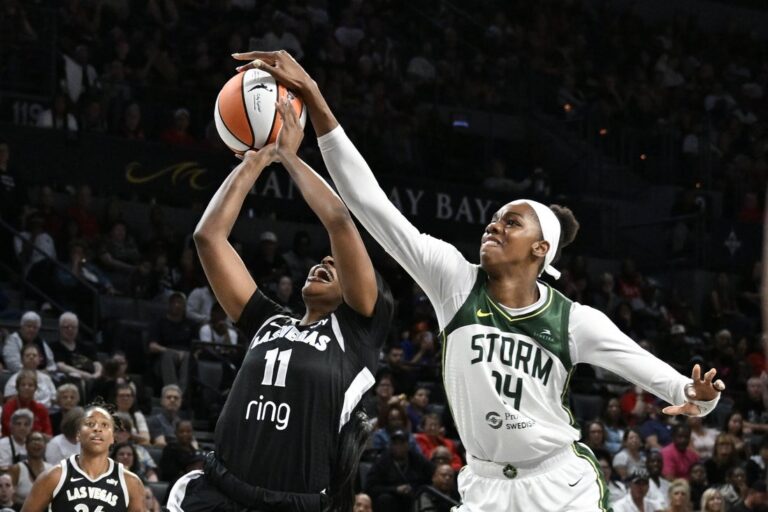Jackie Young’s late putback helps Aces survive Storm, advance to semifinals